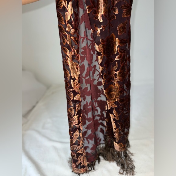 See-through floral scarf/wrap - Picture 7 of 9